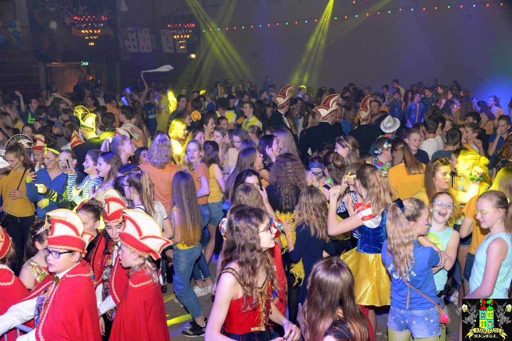 ../Images/Jeugddisco Kokkerhout bekent kleur 115.jpg